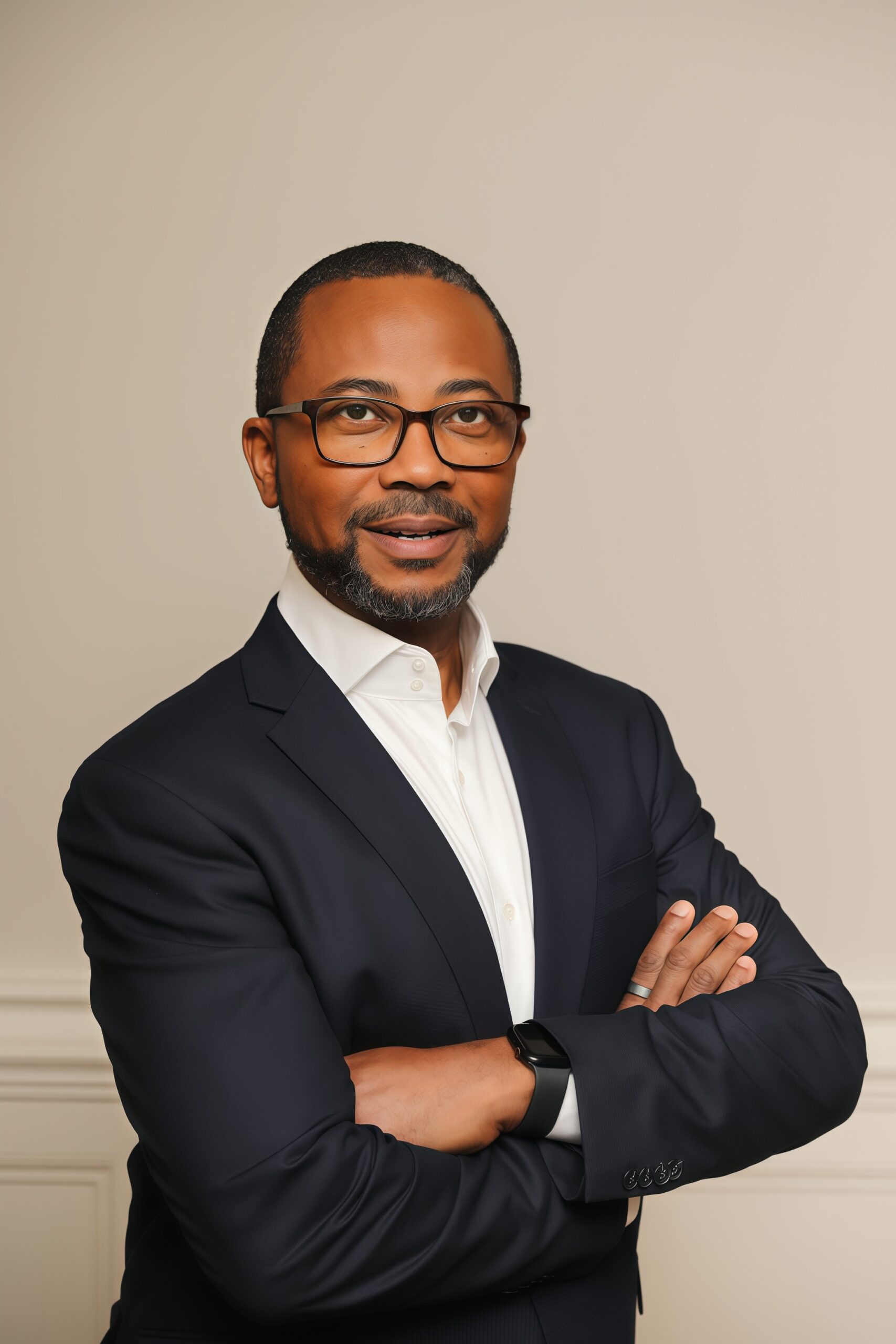 Picture of Yemi Mateola in a black suit HD